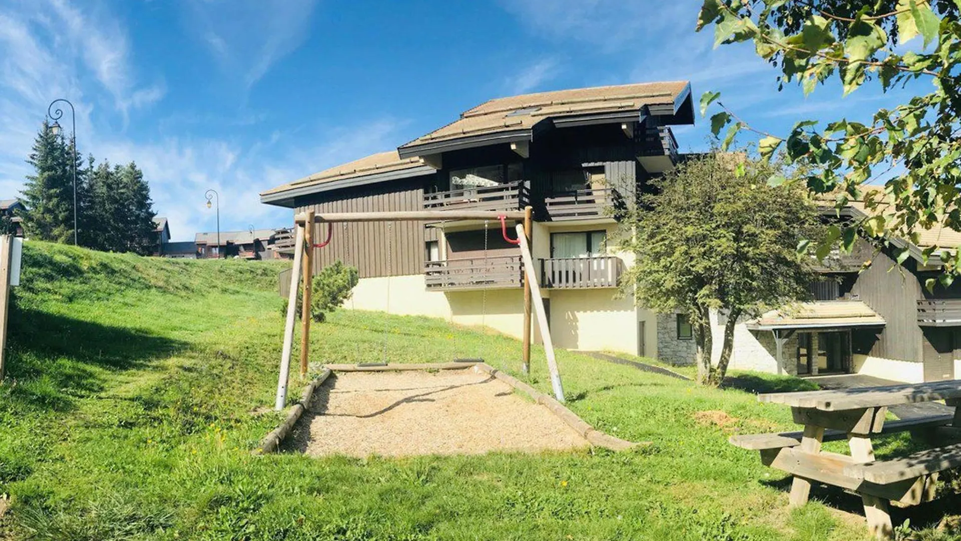 Appartement Renove, Acces Direct Aux Pistes, Balcon, Parking Gratuit, 5 Pers. - Fr-1-181-2473 La Plagne 0*,